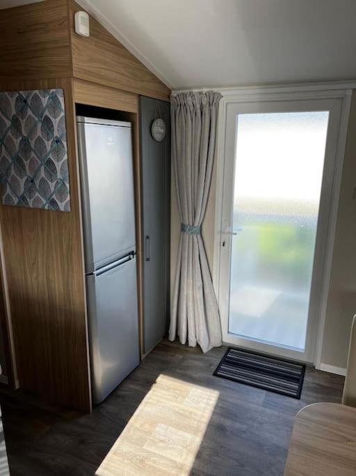 Sandy Bay Caravan Getaway Ньюбиггин-бай-те-Си Экстерьер фото